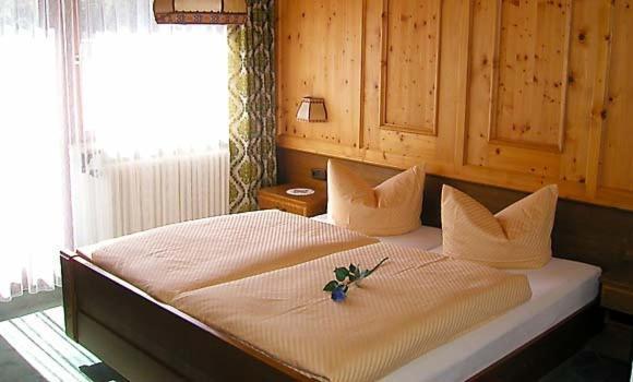 Berghaus Maria Bed & Breakfast Pettneu am Arlberg Room photo