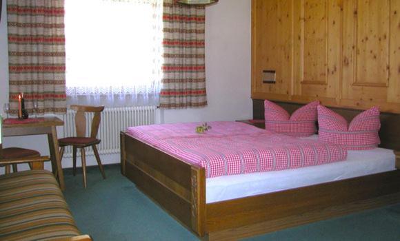 Berghaus Maria Bed & Breakfast Pettneu am Arlberg Exterior photo